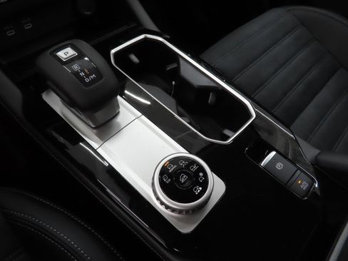New 2026 Mitsubishi Outlander SE AWD/4WD image 14