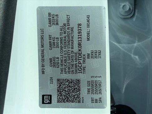 Used 2024 Chevrolet Colorado Z71 w/ Z71 Convenience Package 2 image 20