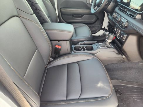 New 2026 Jeep Gladiator Sport AWD/4WD image 14