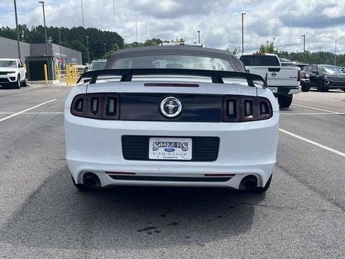 Used 2014 Ford Mustang Convertible RWD image 5