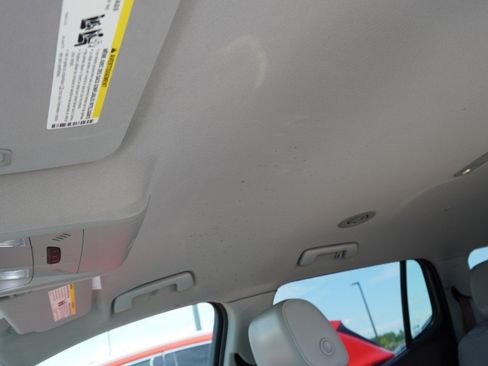 Used 2017 GMC Acadia SLT FWD image 12