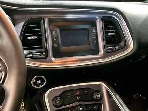 Used 2015 Dodge Challenger R/T w/ Quick Order Package 22B R/T RWD image 6