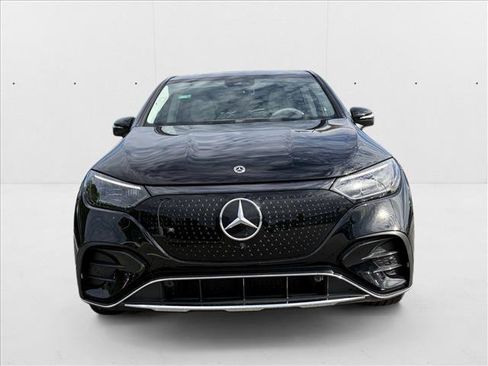 New 2026 Mercedes-Benz EQE 320+ SUV image 2