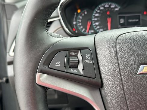 Used 2018 Chevrolet Trax LT w/ LT Convenience Package FWD image 20