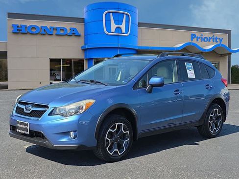 Used 2014 Subaru Crosstrek 2.0i Limited w/ Popular Package #2 AWD/4WD image 1