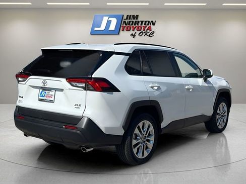 New 2025 Toyota RAV4 XLE Premium image 5