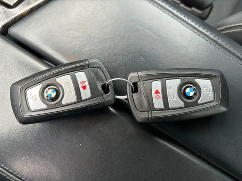 Used 2016 BMW 550i xDrive Sedan image 35