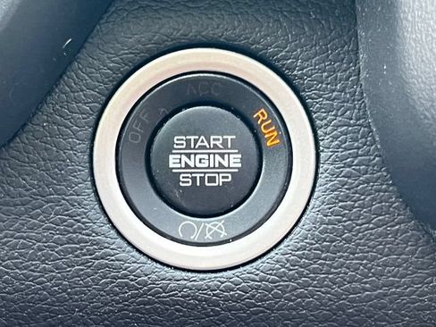 Used 2021 RAM 3500 Laramie w/ Night Edition AWD/4WD image 15