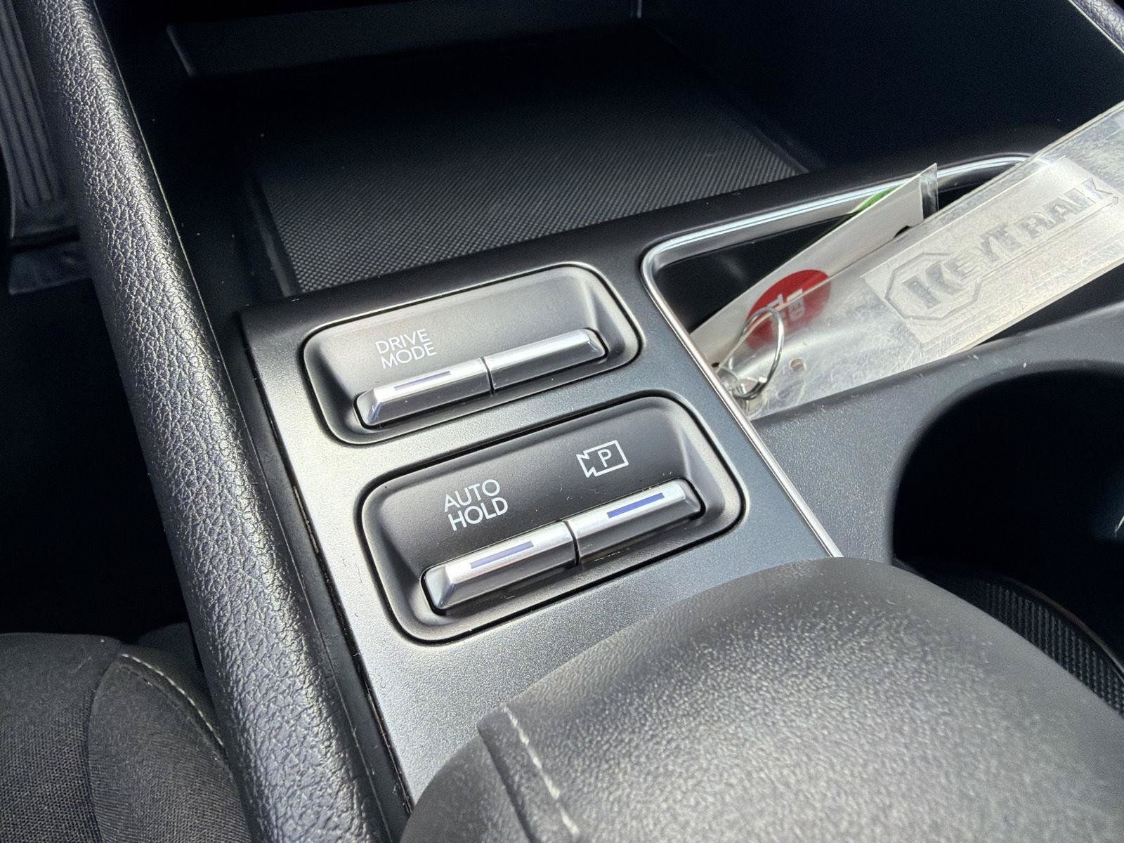 Used 2025 Hyundai Sonata SEL FWD image 29
