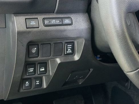 Used 2023 Nissan Frontier PRO-4X w/ Pro-4X Premium Package AWD/4WD image 10