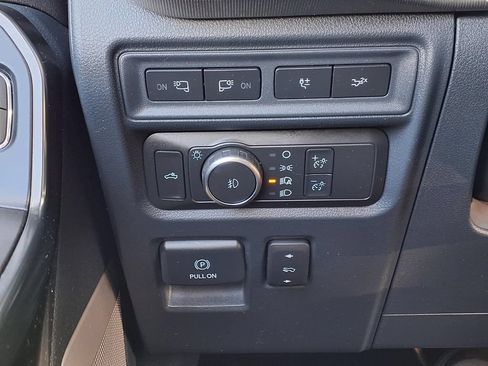 Certified 2022 Ford F150 Platinum AWD/4WD image 24
