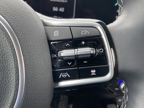 Used 2025 Kia Sorento SX Prestige image 34