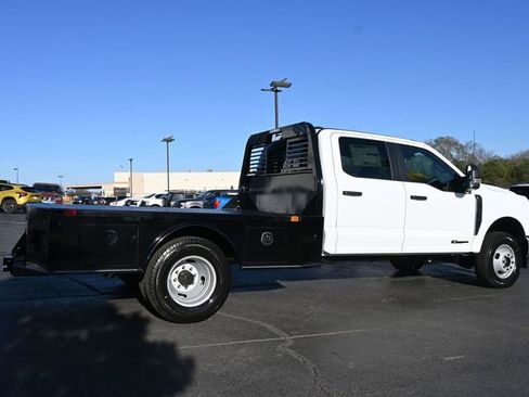 New 2026 Ford F350 XL w/ XL Chrome Package image 7