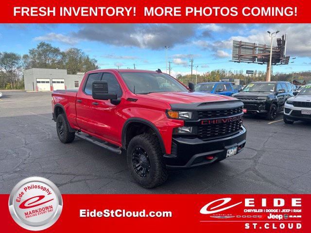 Used 2019 Chevrolet Silverado 1500 Custom Trail Boss w/ Custom Convenience Package AWD/4WD image 1