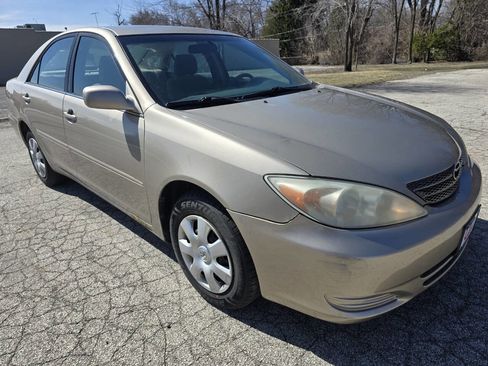 Used 2003 Toyota Camry LE image 1