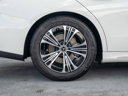 Certified 2025 Mercedes-Benz E 350 4MATIC Sedan image 12