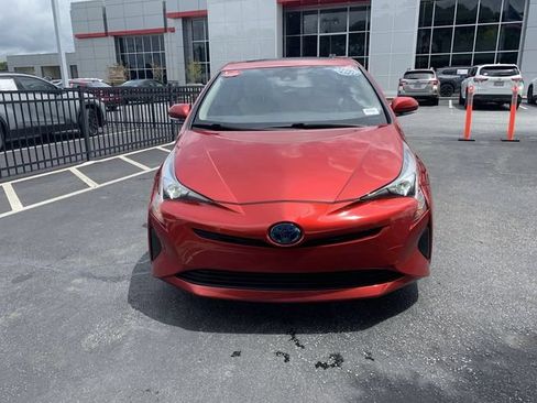 Used 2016 Toyota Prius Four w/ Advanced Technology Package FWD image 3