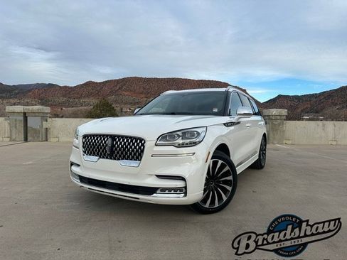 Used 2022 Lincoln Aviator Black Label Grand Touring w/ Class IV Trailer Tow Package image 1
