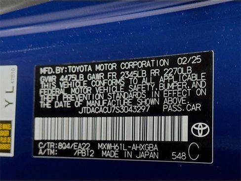 Certified 2025 Toyota Prius Plug-In Hybrid image 29