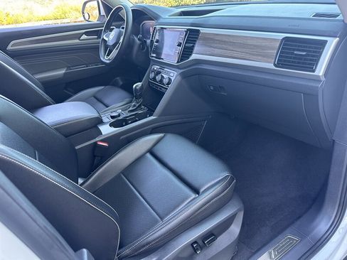 Used 2021 Volkswagen Atlas SEL image 13