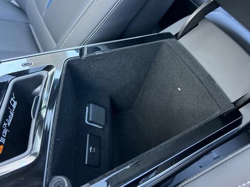 Used 2026 Cadillac Lyriq Sport w/ LPO, Floor Liner Package AWD/4WD image 29