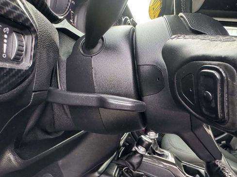 Used 2020 Jeep Wrangler Unlimited Sport image 23