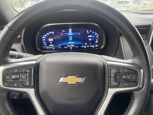 Used 2023 Chevrolet Suburban Premier RWD image 29