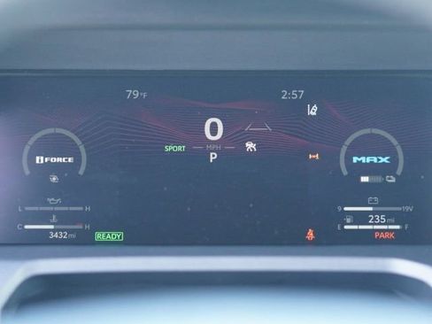 Used 2025 Toyota 4Runner Trailhunter image 29