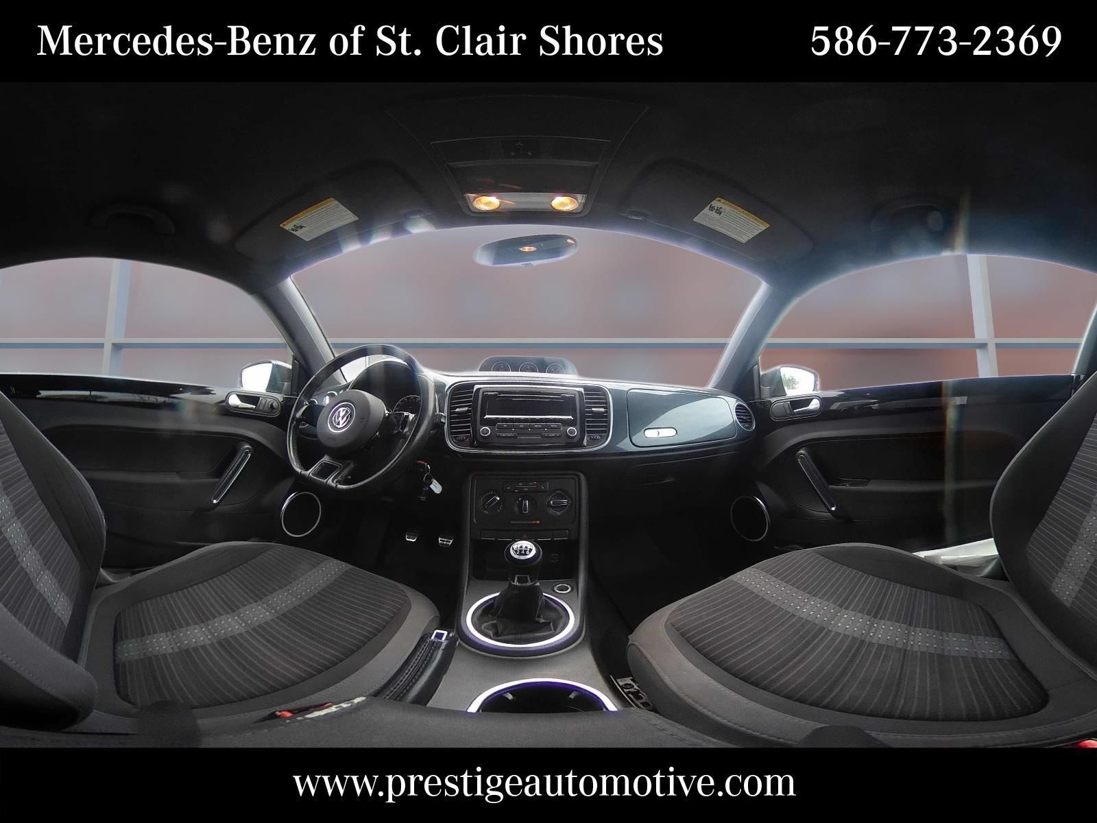 Used 2013 Volkswagen Beetle 2.0T FWD image 31