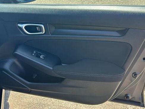 Used 2025 Honda Civic Sport image 10