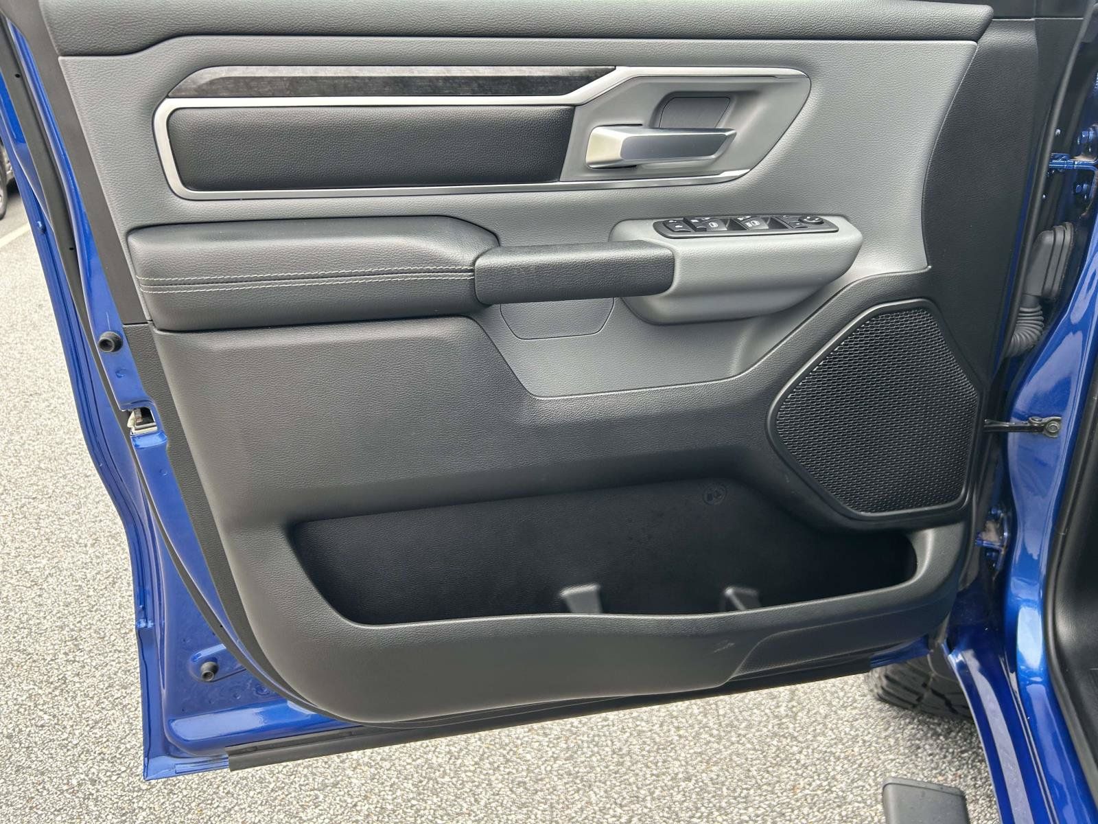 Used 2019 RAM 1500 Big Horn RWD image 13