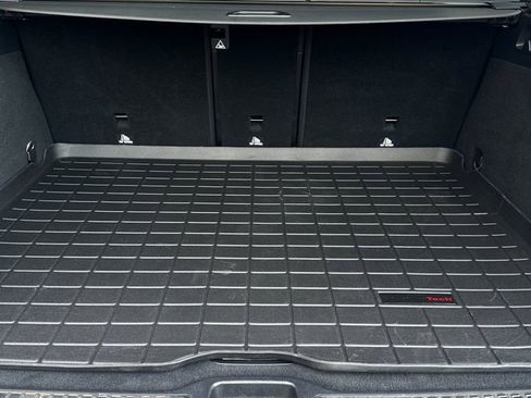 Used 2022 Mercedes-Benz GLC 300 4MATIC image 17