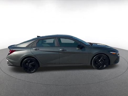 Used 2026 Hyundai Elantra Sport FWD image 13