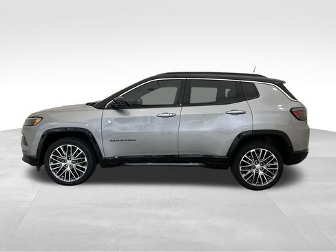 Used 2023 Jeep Compass Limited w/ Elite Group AWD/4WD image 2