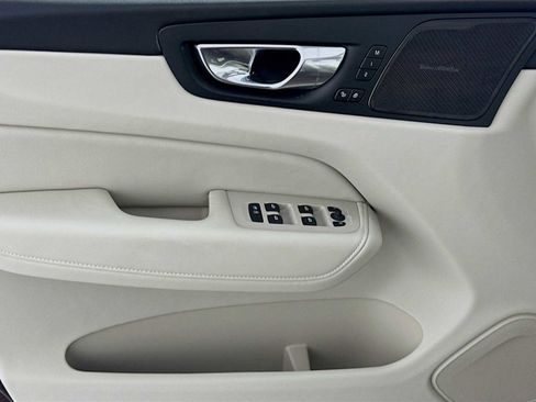 New 2026 Volvo XC60 B5 Ultra w/ Climate Package PRO image 16