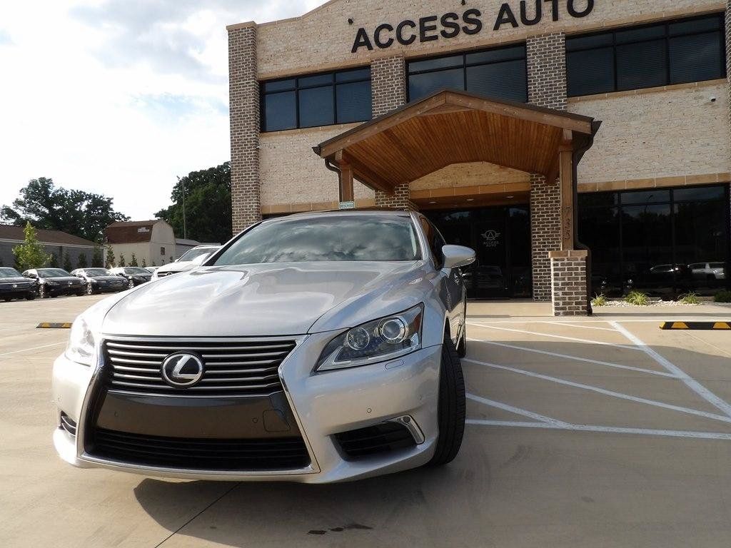 Used 2014 Lexus LS 460 w/ Comfort Package RWD image 40