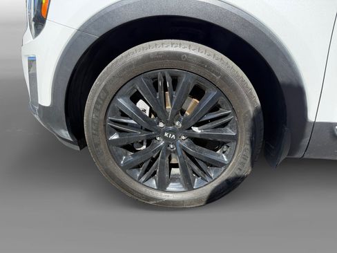 Used 2020 Kia Telluride SX w/ SX Prestige Package AWD/4WD image 9