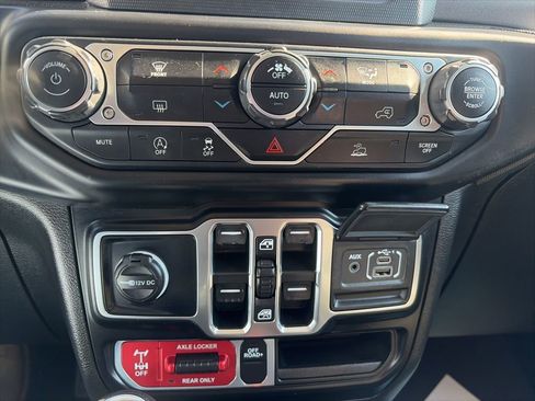 Used 2021 Jeep Gladiator Mojave w/ Trailer Tow Package image 20