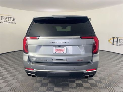 Used 2025 GMC Yukon Denali image 4