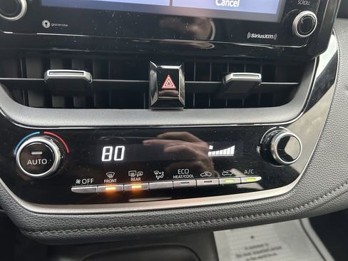 Used 2022 Toyota Corolla SE image 17
