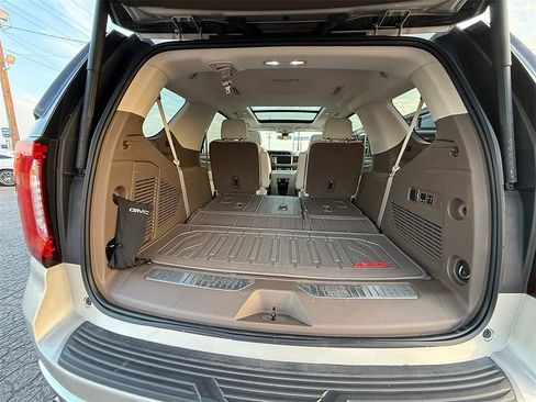Used 2022 GMC Yukon Denali image 12
