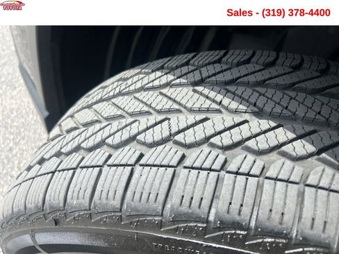 Used 2024 Subaru Ascent Touring w/ Popular Package #2 AWD/4WD image 25