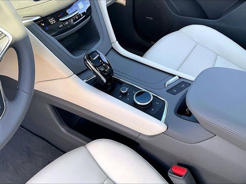 New 2026 Cadillac XT5 Premium Luxury w/ Driver Assist Package image 8