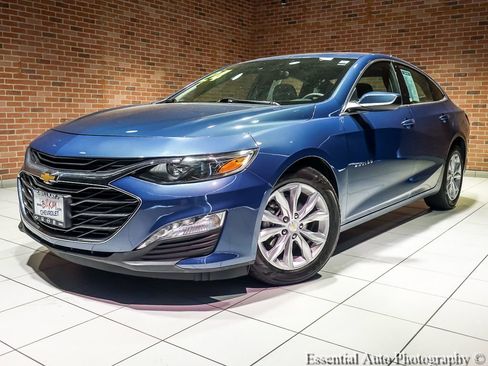 Used 2024 Chevrolet Malibu LT FWD image 2