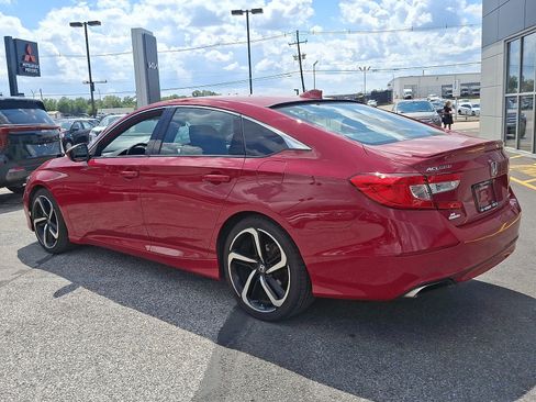 Used 2018 Honda Accord Sport image 5