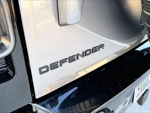 Certified 2023 Land Rover Defender 110 X AWD/4WD image 22