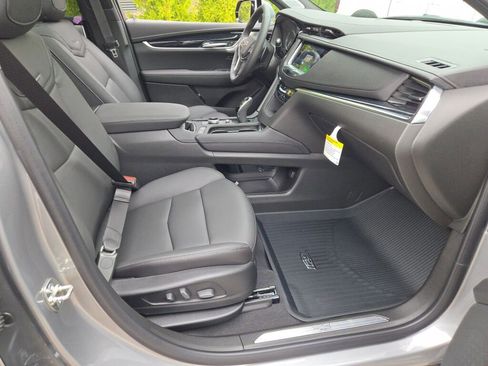 New 2025 Cadillac XT5 Premium Luxury w/ LPO, Floor Liner Package image 7