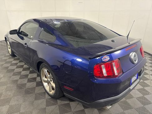 Used 2010 Ford Mustang GT RWD image 7