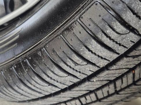 Used 2014 Nissan Leaf S image 17