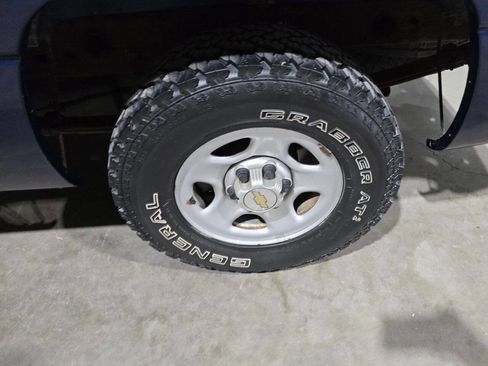 Used 2004 Chevrolet Silverado 1500 W/T image 23